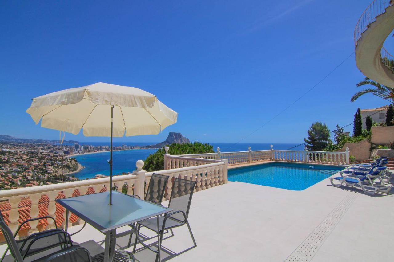Villa con piscina y vistas al mar - Mar 27 H Calpe Esterno foto